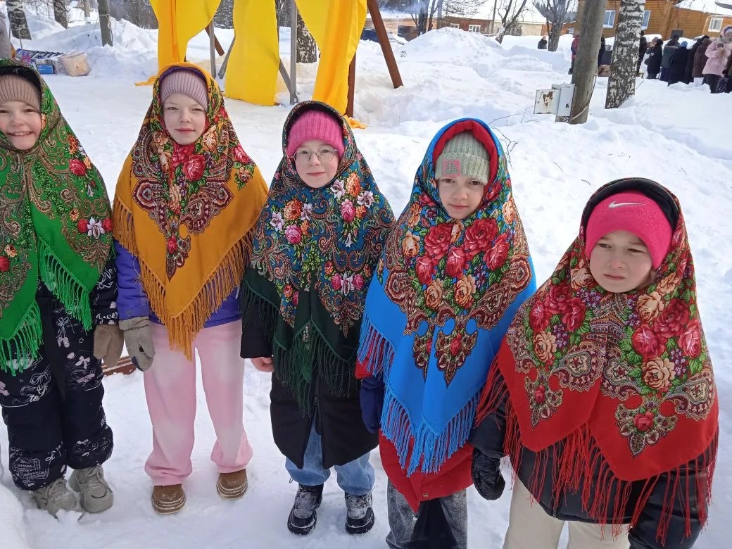 Масленичные гуляния: праздник, который запомнится! 🎉.